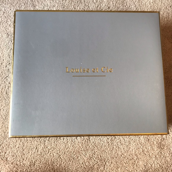 Louise et Cie Black Leather Cut Out Heel - Picture 4 of 4